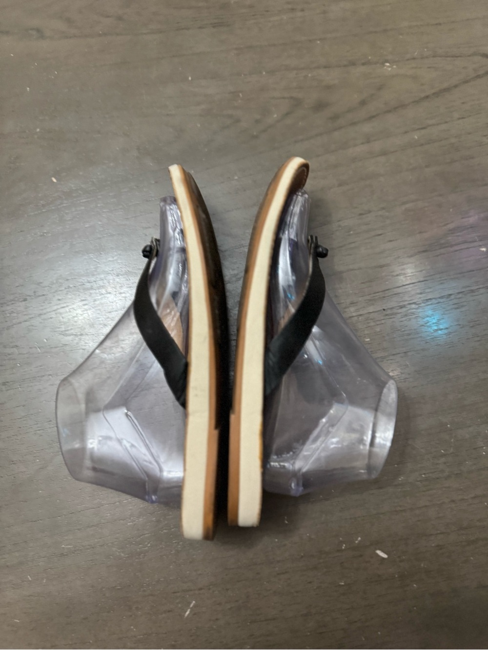 OluKai Black. Nohie Flip Flop size w 8 - Picture 8 of 13